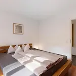 Schlegelhansenhof 아파트 *