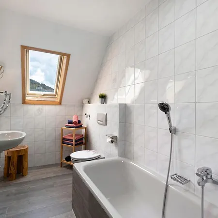 Schlegelhansenhof * Buchenbach (Breisgau-Hochschwarzwald)