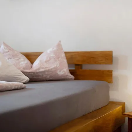 Schlegelhansenhof Appartement *